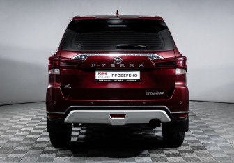 Подержанный автомобиль Nissan Xterra 2021 года (6 фото)