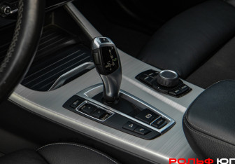 Подержанный автомобиль BMW X3 2017 года (14 фото)