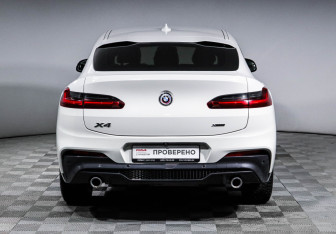Подержанный автомобиль BMW X4 2018 года (6 фото)