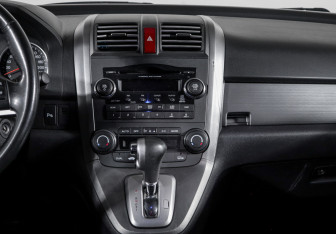 Подержанный автомобиль Honda CR-V 2007 года (13 фото)