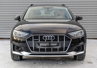 Подержанный автомобиль Audi A4 allroad 2021 года (2 фото)