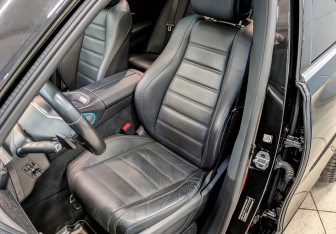 Подержанный автомобиль Mercedes-Benz GLE 2022 года (20 фото)