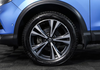 Подержанный автомобиль Nissan Qashqai 2020 года (27 фото)