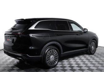 Подержанный автомобиль Chery Tiggo 9 2024 года (5 фото)