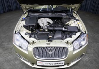 Подержанный автомобиль Jaguar XF Sedan 2008 года (9 фото)