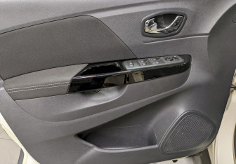 Подержанный автомобиль Renault Kaptur 2019 года (11 фото)