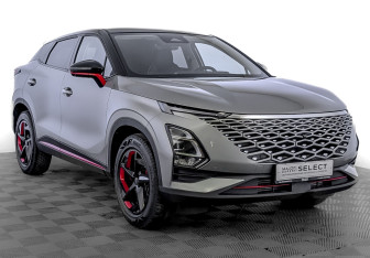 Подержанный автомобиль Omoda C5 2023 года (3 фото)