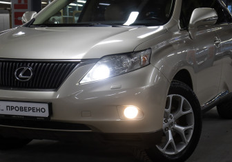 Подержанный автомобиль Lexus RX 2010 года (22 фото)