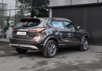 Подержанный автомобиль Nissan Qashqai 2025 года (4 фото)