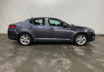 Подержанный автомобиль Kia Optima Sedan 2013 года (7 фото)