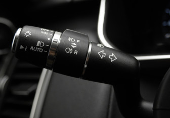 Подержанный автомобиль Land Rover Range Rover Sport 2020 года (13 фото)