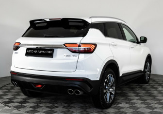 Подержанный автомобиль Geely Coolray 2021 года (3 фото)