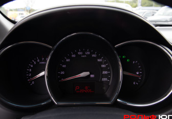 Подержанный автомобиль Kia Pride Sedan 2012 года (9 фото)