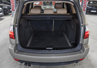 Подержанный автомобиль BMW X3 2008 года (10 фото)