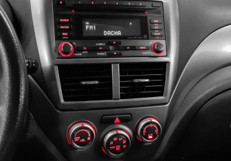 Подержанный автомобиль Subaru Impreza Hatchback 2007 года (13 фото)