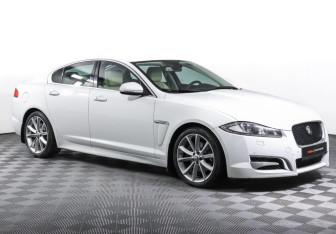 Подержанный автомобиль Jaguar XF Sedan 2013 года (3 фото)