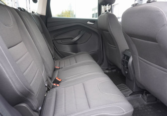 Подержанный автомобиль Ford Kuga 2013 года (10 фото)