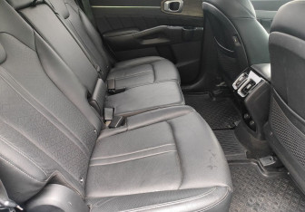 Подержанный автомобиль Kia Sorento 2020 года (11 фото)