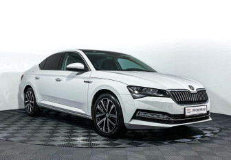 Подержанный автомобиль Skoda Superb Liftback 2024 года (3 фото)