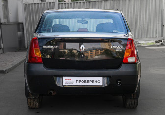 Подержанный автомобиль Renault Logan Sedan 2009 года (5 фото)