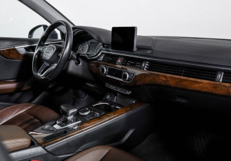 Подержанный автомобиль Audi A4 Sedan 2016 года (9 фото)