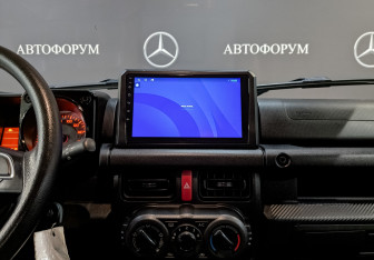 Подержанный автомобиль Suzuki Jimny 2021 года (17 фото)