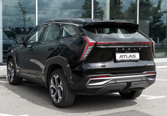 Новый Geely Atlas 2025 (4 фото)