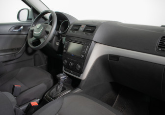 Подержанный автомобиль Skoda Yeti 2012 года (9 фото)