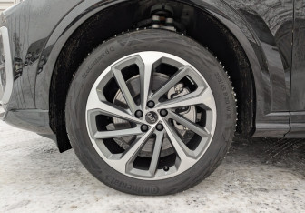 Новый Audi Q5 2025 (7 фото)