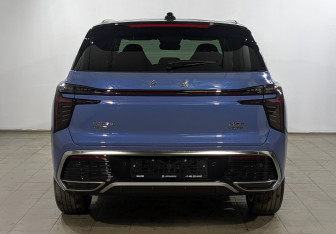 Новый Hongqi HS3 2024 (6 фото)