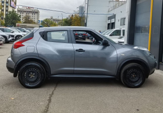 Подержанный автомобиль Nissan Juke 2013 года (4 фото)