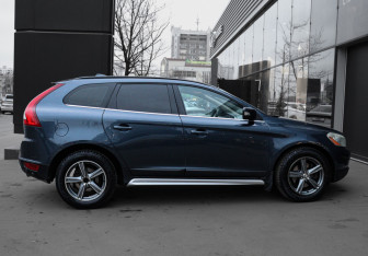 Подержанный автомобиль Volvo XC60 2011 года (4 фото)