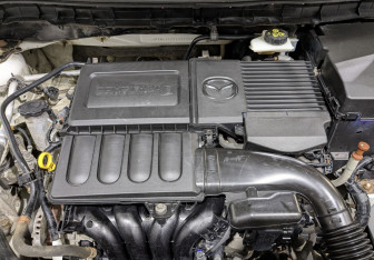 Подержанный автомобиль Mazda 3 Sedan 2012 года (9 фото)