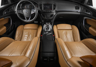 Подержанный автомобиль Opel Insignia Wagon 2014 года (12 фото)