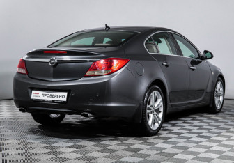 Подержанный автомобиль Opel Insignia Sedan 2010 года (5 фото)