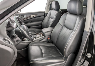 Подержанный автомобиль Infiniti QX60 2019 года (20 фото)