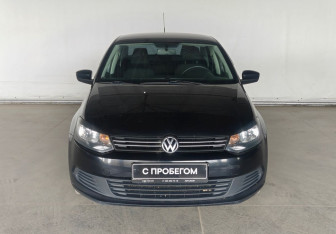 Подержанный автомобиль Volkswagen Polo Sedan 2011 года (2 фото)