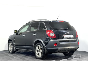 Подержанный автомобиль Opel Antara 2008 года (7 фото)