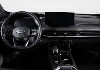 Подержанный автомобиль Geely Okavango 2024 года (12 фото)