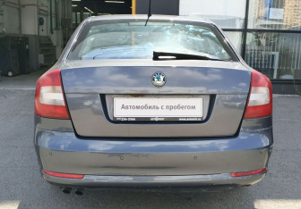 Подержанный автомобиль Skoda Octavia Liftback 2012 года (5 фото)