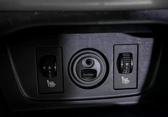 Подержанный автомобиль Citroen C4 Sedan 2015 года (21 фото)