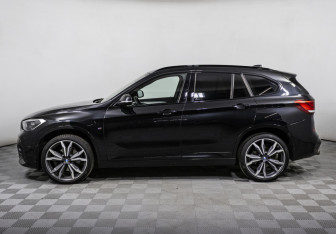 Подержанный автомобиль BMW X1 2019 года (8 фото)