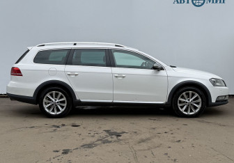Подержанный автомобиль Volkswagen Passat Wagon 2014 года (4 фото)