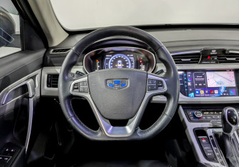 Подержанный автомобиль Geely Atlas 2020 года (21 фото)