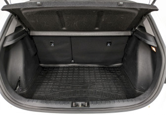 Подержанный автомобиль Kia Rio Hatchback 2020 года (10 фото)