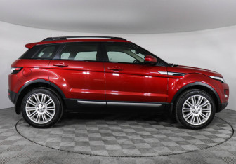 Подержанный автомобиль Land Rover Range Rover Evoque 2014 года (4 фото)