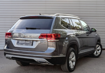 Подержанный автомобиль Volkswagen Teramont 2019 года (5 фото)