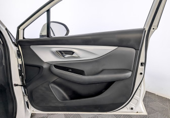 Подержанный автомобиль BAIC U5 Plus 2024 года (24 фото)