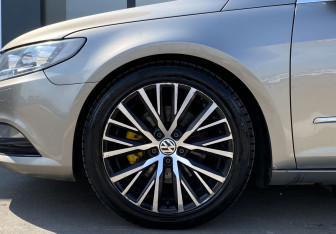 Подержанный автомобиль Volkswagen Passat CC 2012 года (9 фото)