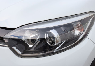 Подержанный автомобиль Renault Kaptur 2017 года (23 фото)